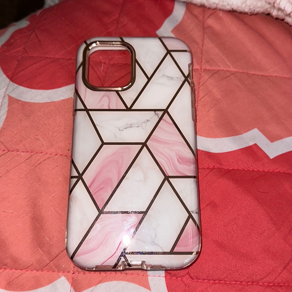 iPhone 12 pro screen protector case!!